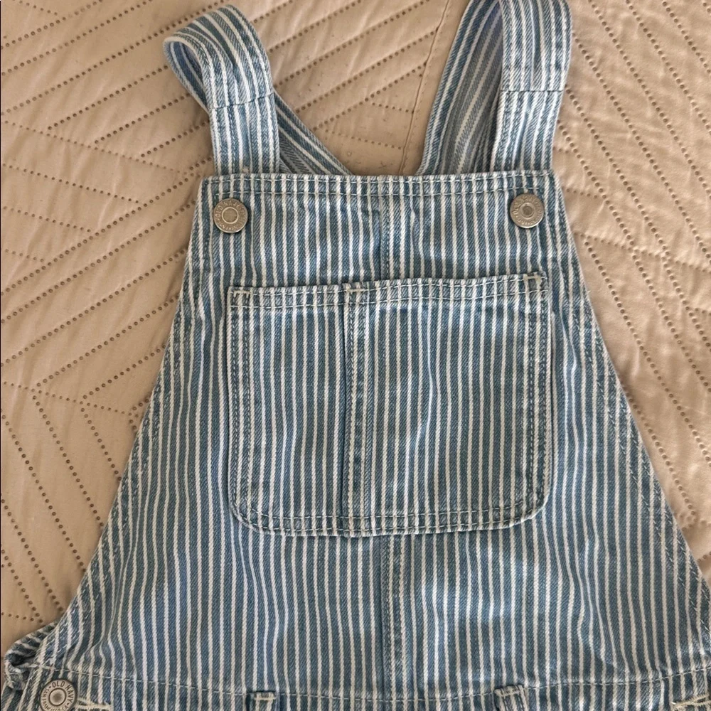 Old Navy girl overall